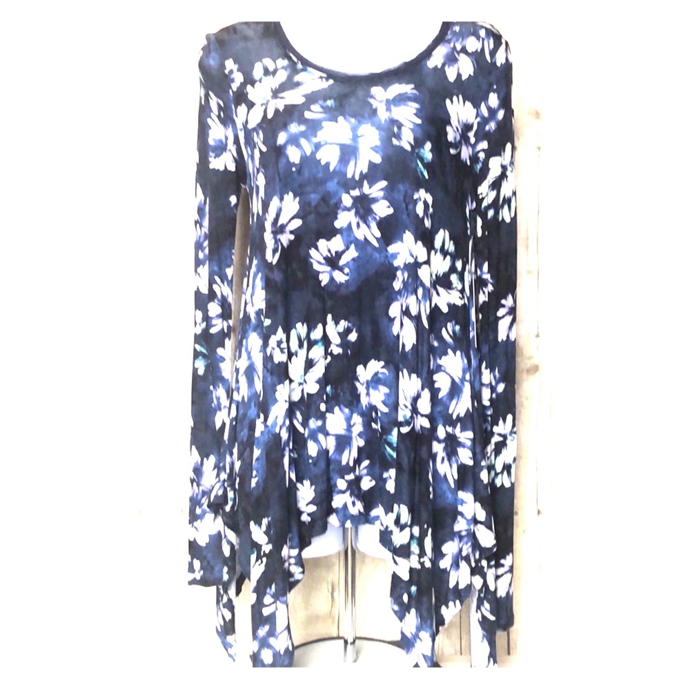 Printed Hankerchief Top